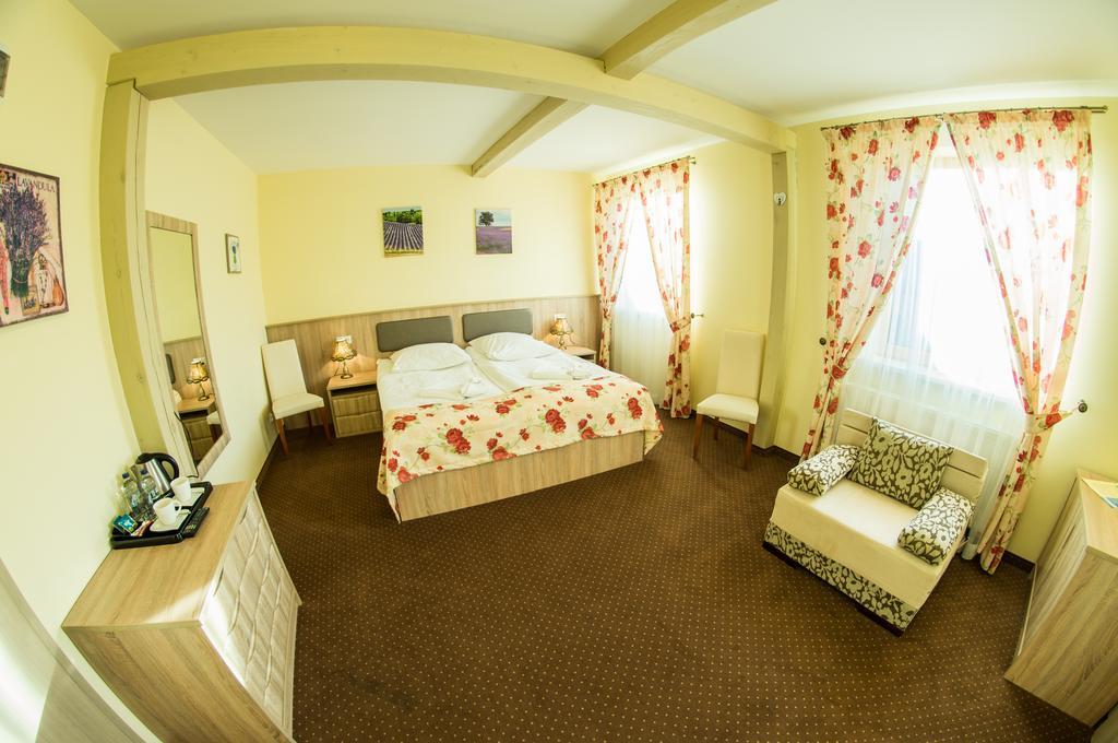 Sloneczny Port Bed & Breakfast Mikolajki  Exterior photo